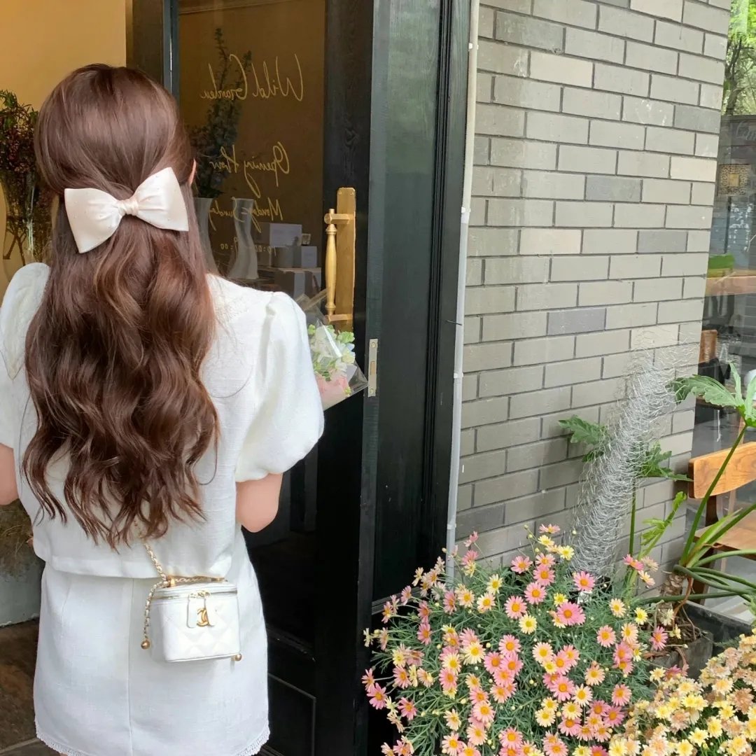 彩凤云裳